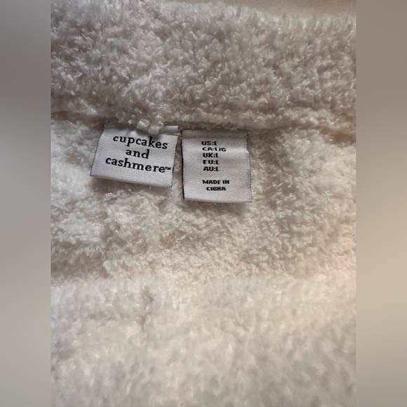 Cupcakes and Cashmere 2pc White Fleece Lounge Pajama Set Womens L Soft Cozy - Picture 6 of 11